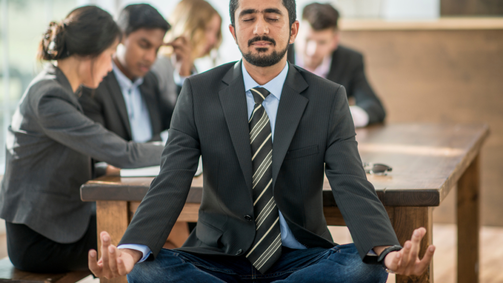 Mindfulness no Ambiente de Trabalho: Estratégias para Aumentar a Produtividade e o Bem-Estar